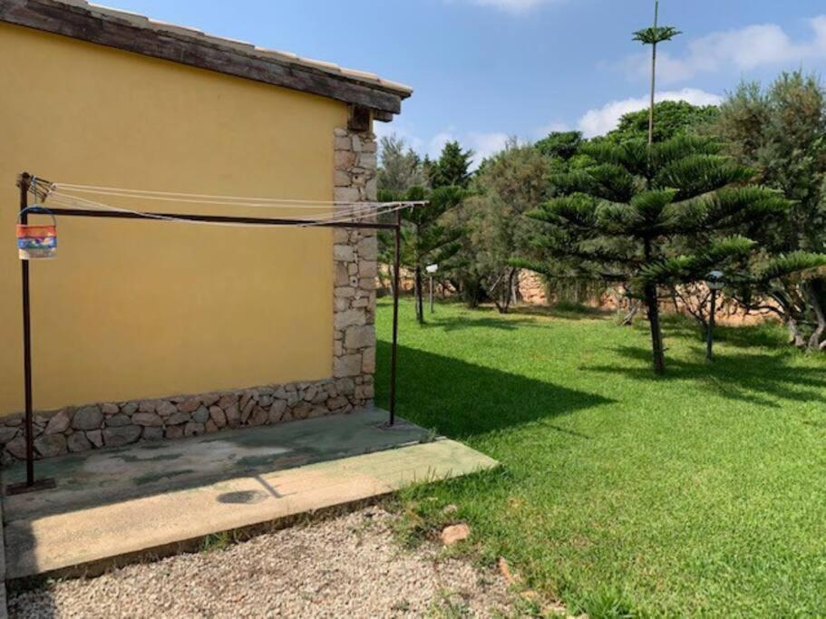 Villa Maveda, Un Dammuso Immerso Nel Verde Lampedusa Buitenkant foto