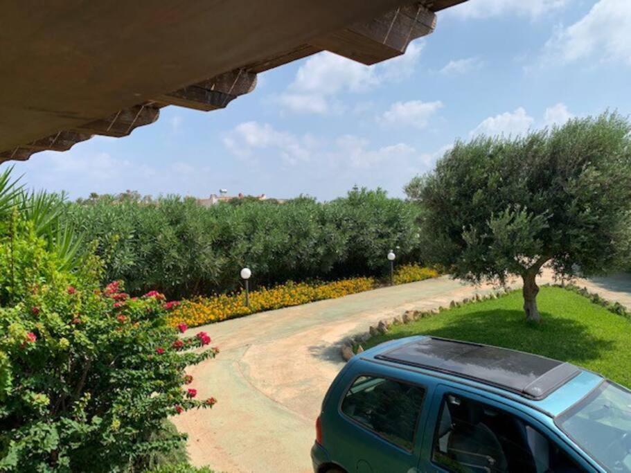 Villa Maveda, Un Dammuso Immerso Nel Verde Lampedusa Buitenkant foto